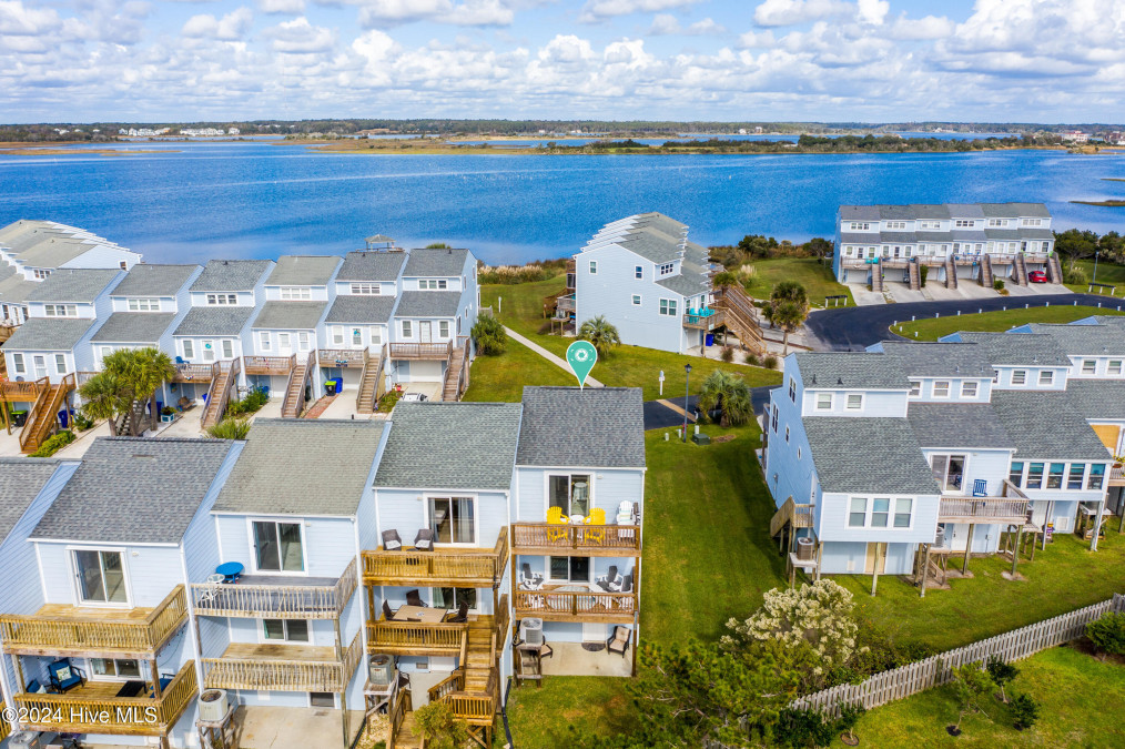 59 Bermuda Landing Pl North Topsail Beach, NC 28460