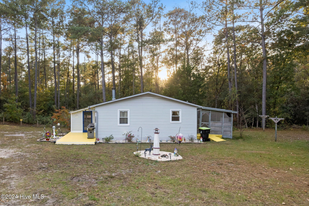 1203 Ocean Trail Ct Supply, NC 28462