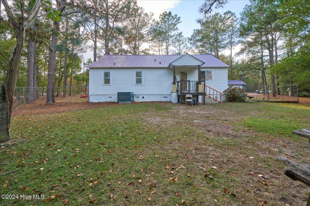 201 Stubby Oaks Rd Aberdeen, NC 28315