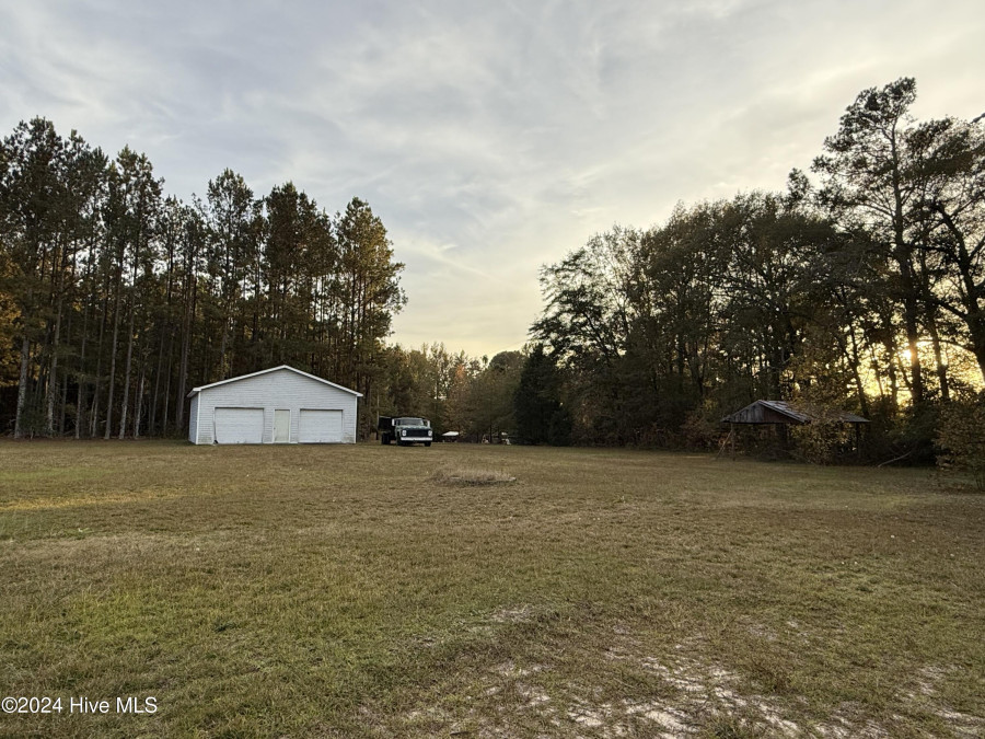 121 Mcbrothers Dr Rockingham, NC 28379