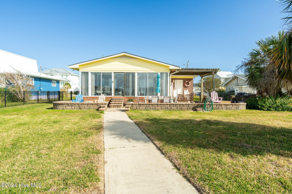 241 Bay View Blvd Atlantic Beach, NC 28512