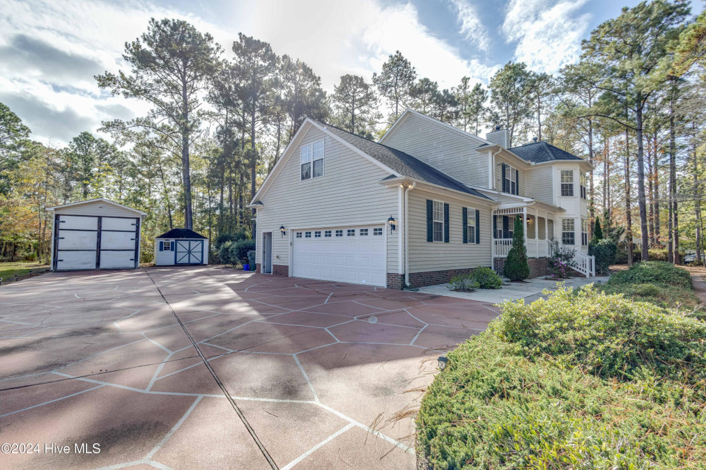 74 Driftwood Ct Arapahoe, NC 28510