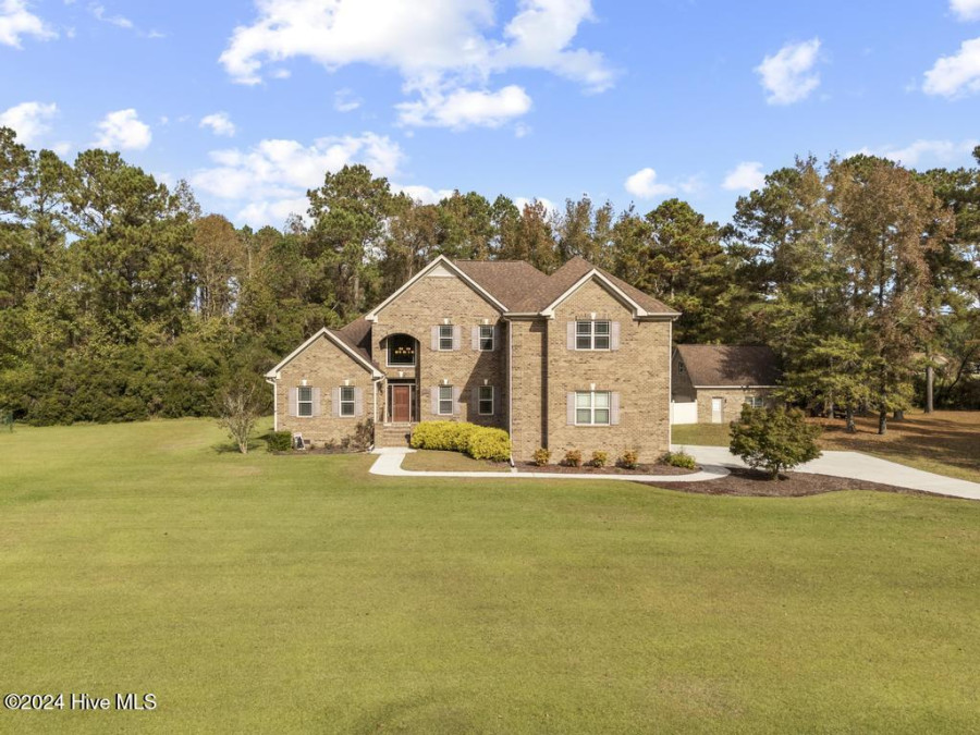 165 Country Squire Ln Jacksonville, NC 28540