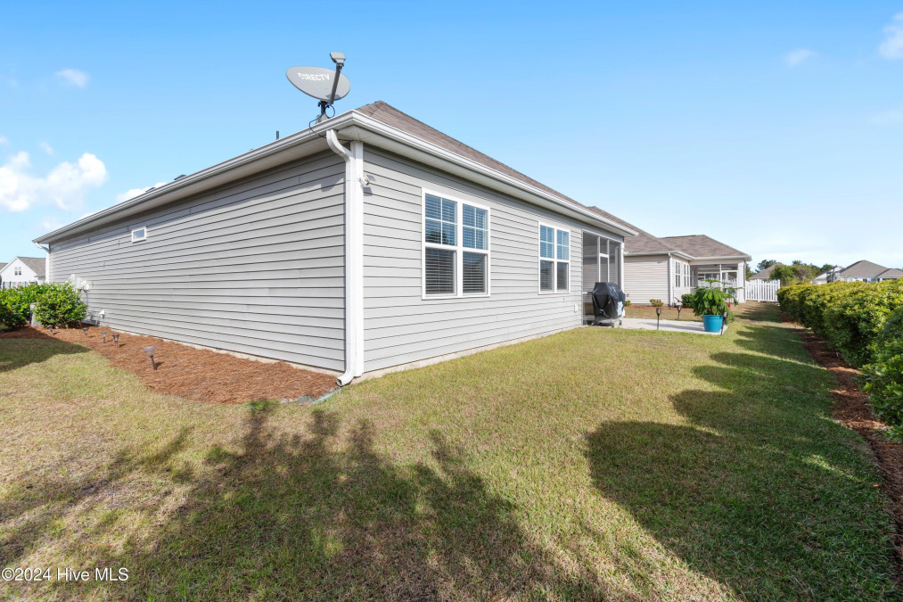 1327 Sunny Slope Cir Calabash, NC 28467