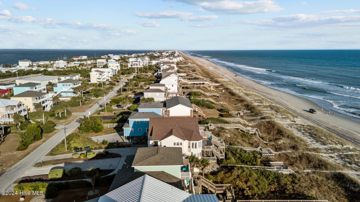 3317 Ocean Dr Emerald Isle, NC 28594