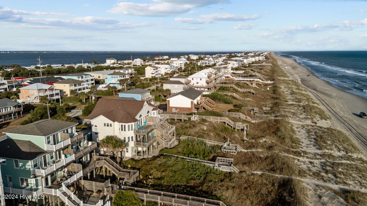 3317 Ocean Dr Emerald Isle, NC 28594