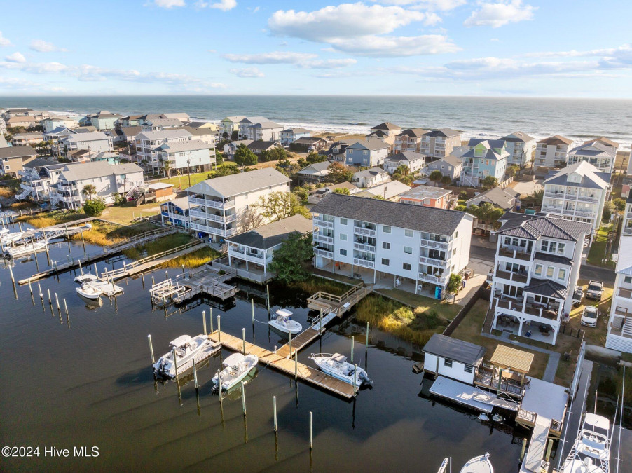 709 Canal Dr Carolina Beach, NC 28428