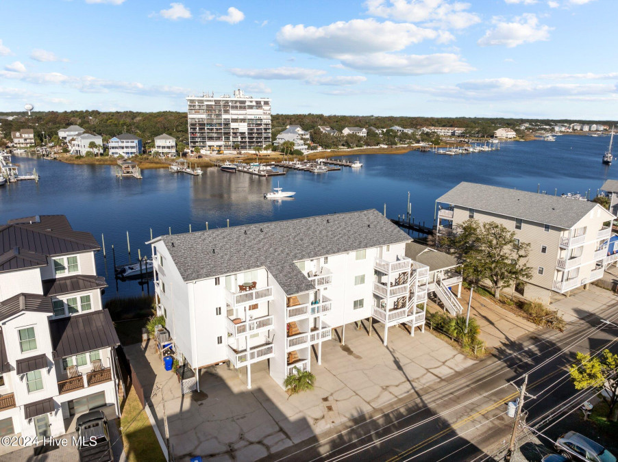 709 Canal Dr Carolina Beach, NC 28428