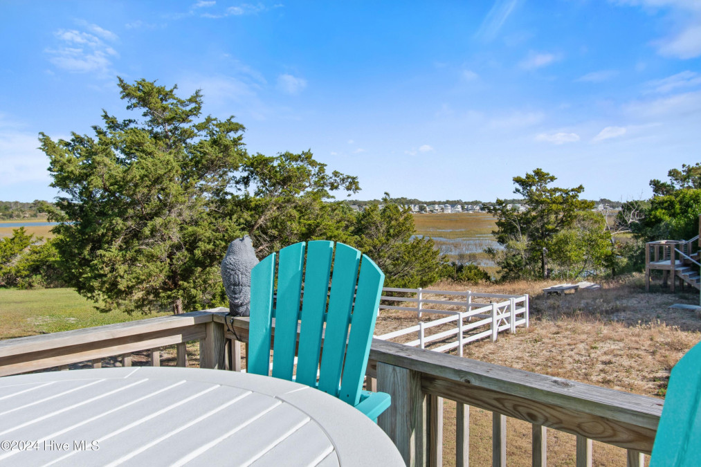 3602 Dolphin Dr Oak Island, NC 28465