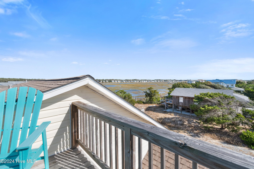 3602 Dolphin Dr Oak Island, NC 28465