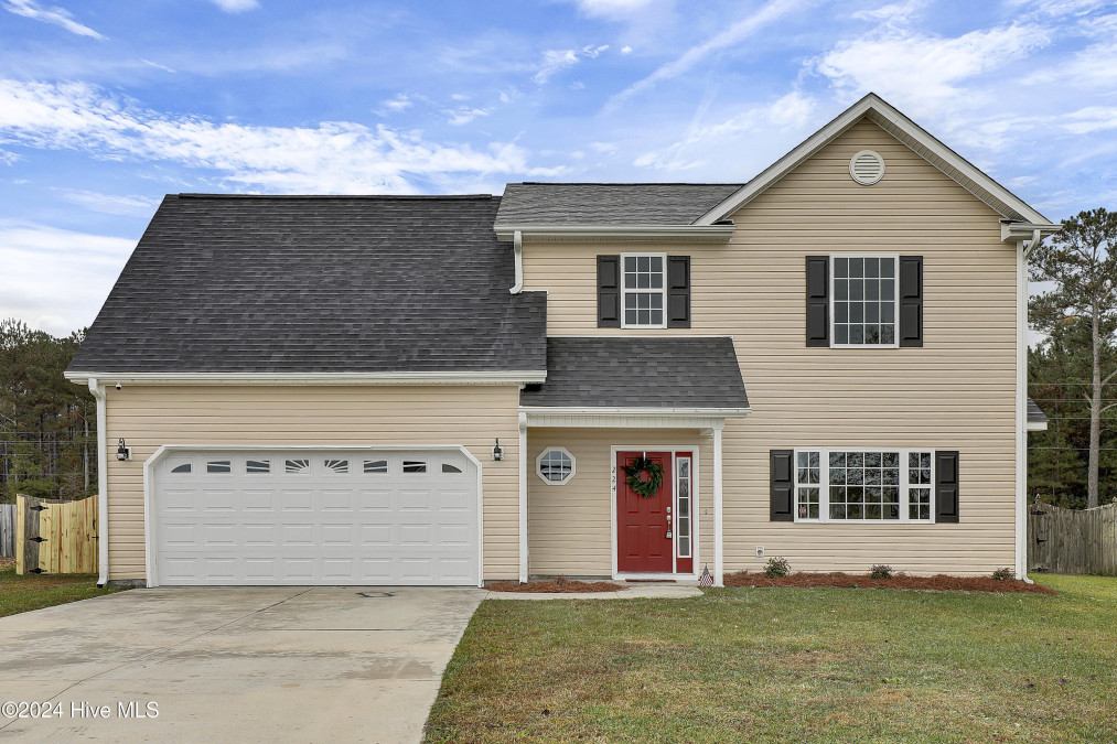 224 Cherry Blossom Dr Richlands, NC 28574