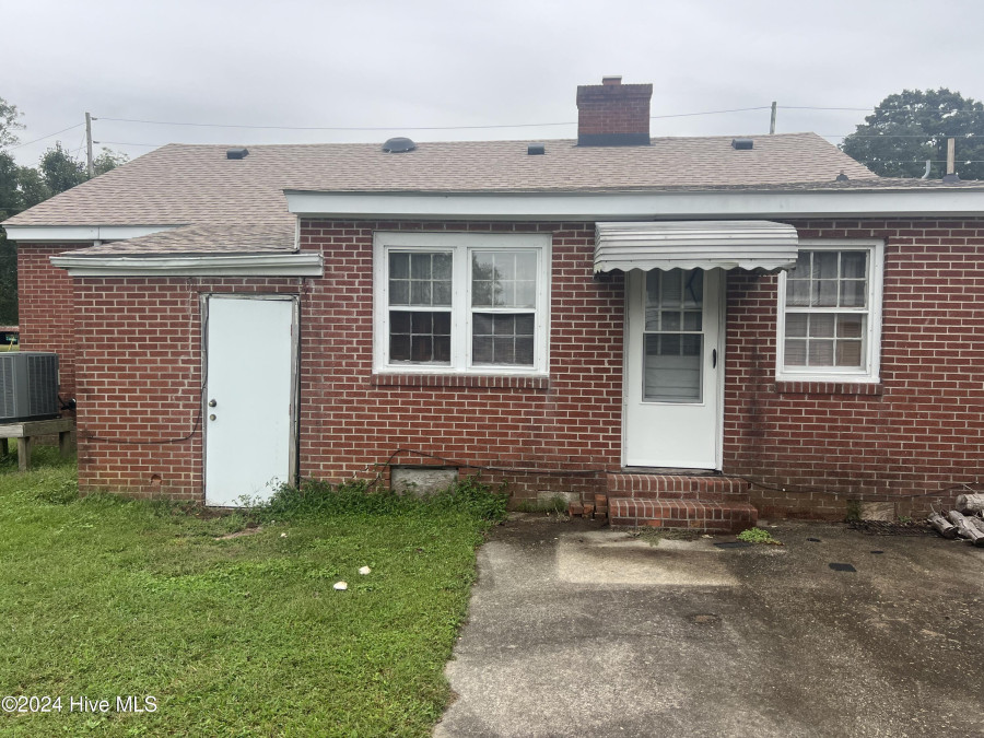 1317 Main St Elizabeth City, NC 27909