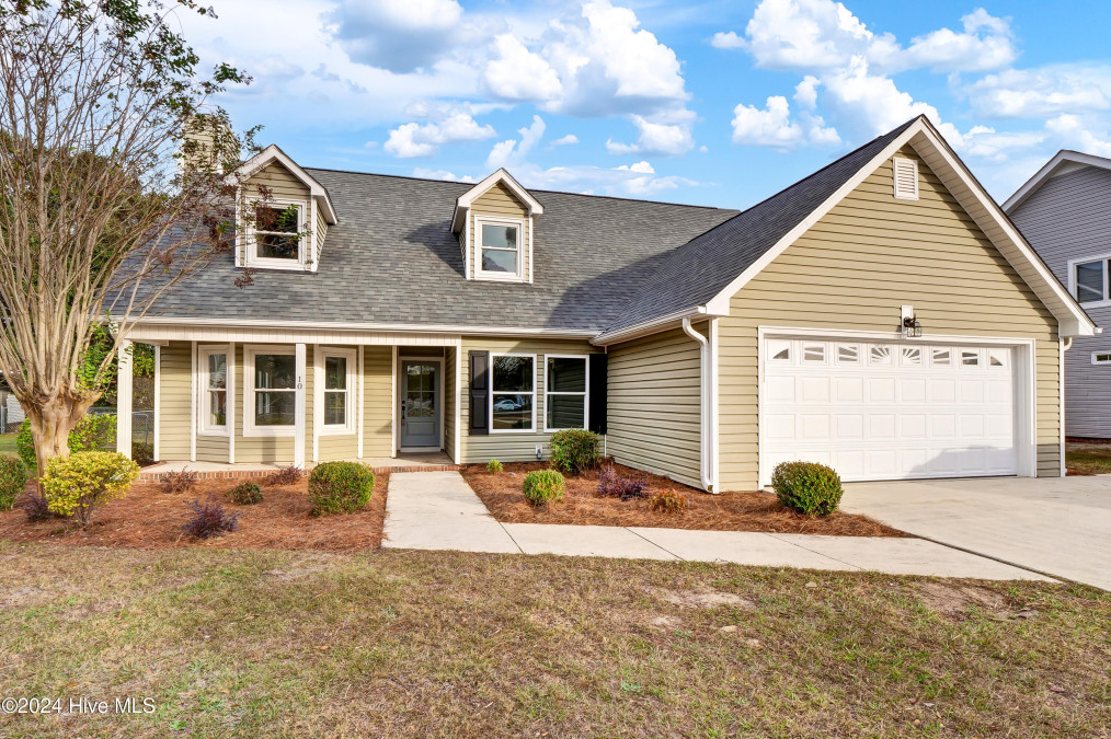 10 Bay Dr Sneads Ferry, NC 28460