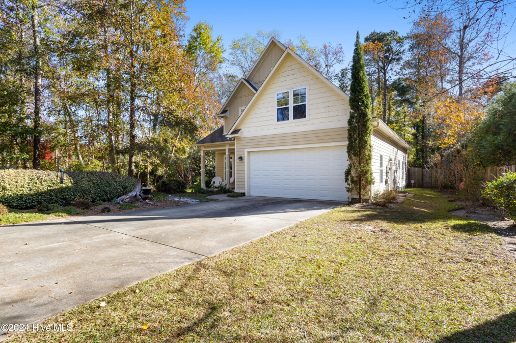 1104 Navaho Trl Wilmington, NC 28409