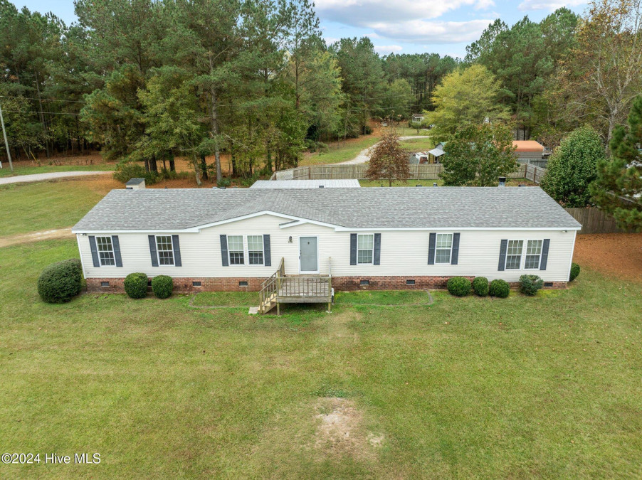 1210 Sandy Ridge Rd Robersonville, NC 27871