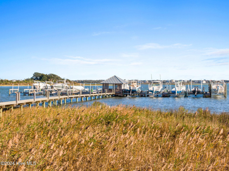 283 Ballast Point Rd Hampstead, NC 28443