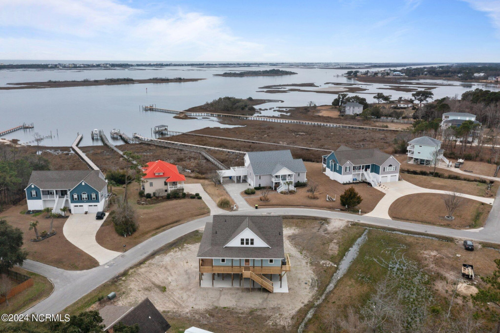 202 Topsail Watch Dr Hampstead, NC 28443