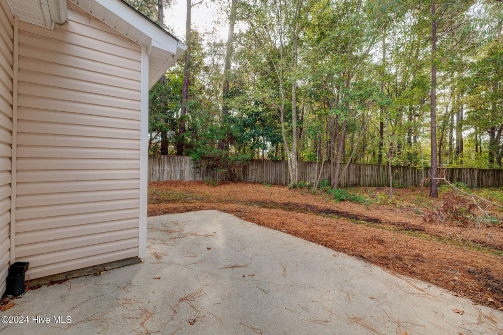 1602 Honeybee Ln Wilmington, NC 28412