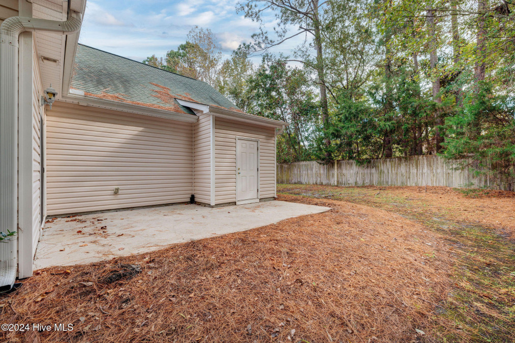 1602 Honeybee Ln Wilmington, NC 28412