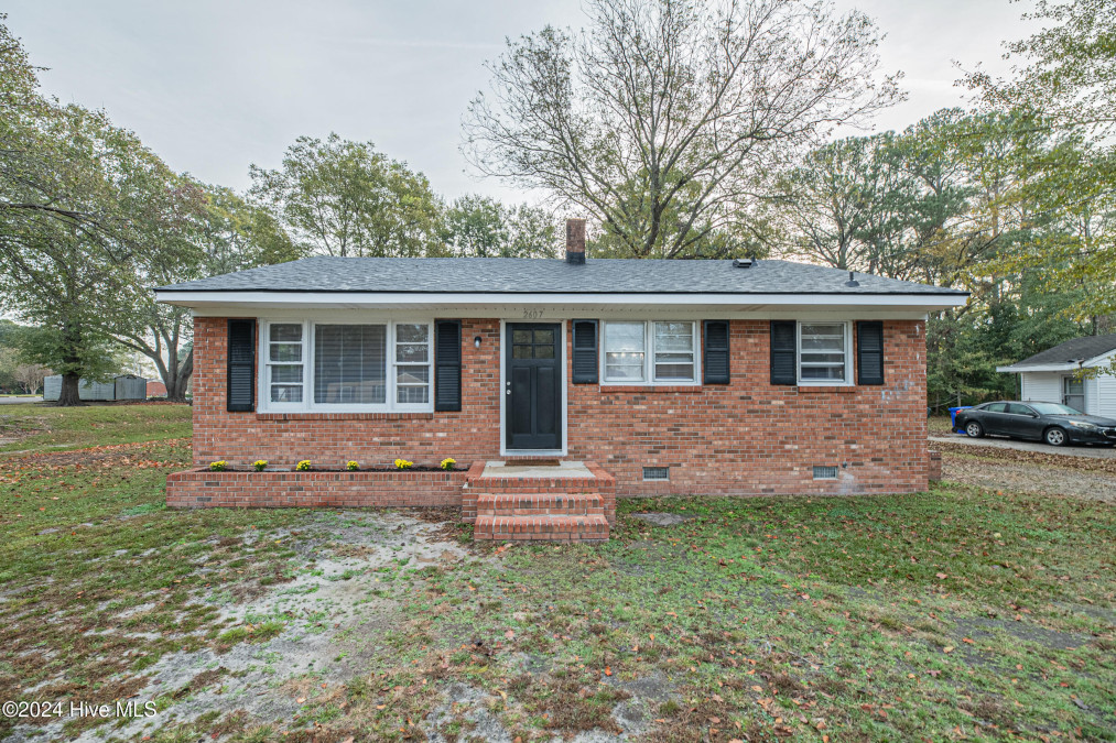 2607 Dunn St Greenville, NC 27834