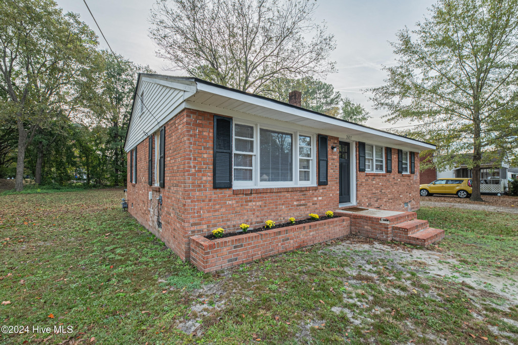 2607 Dunn St Greenville, NC 27834