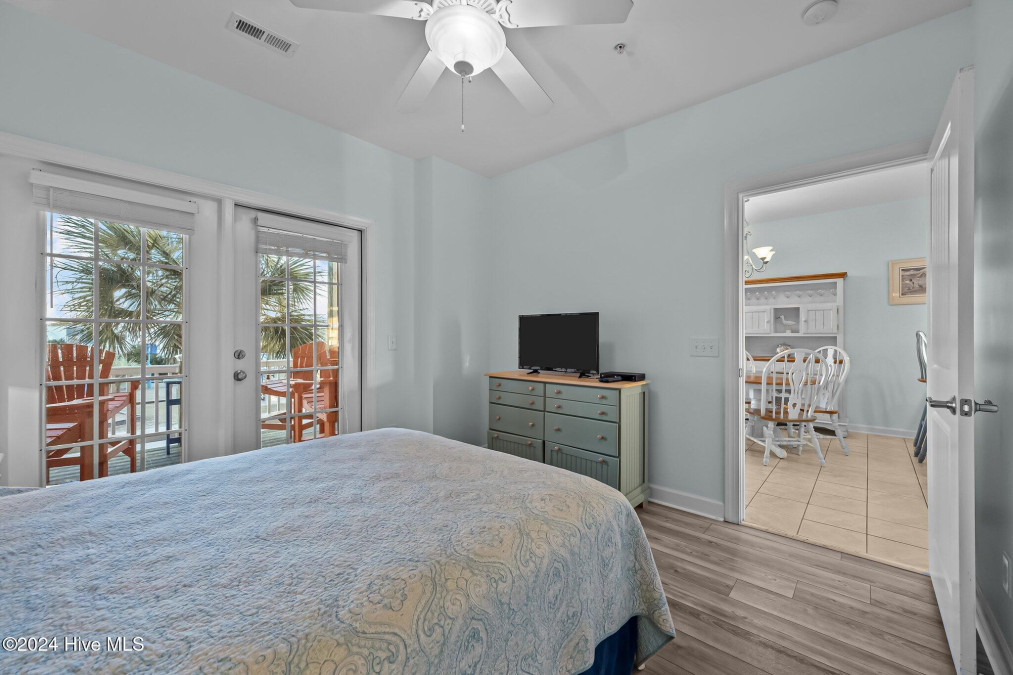 211 Summer Winds Pl Surf City, NC 28445