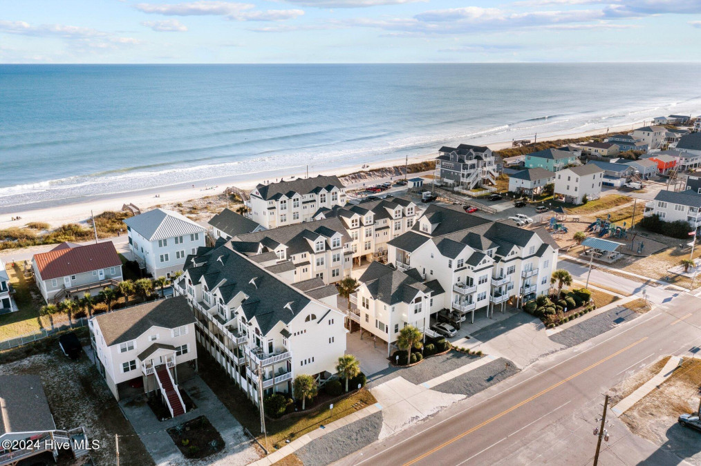 211 Summer Winds Pl Surf City, NC 28445