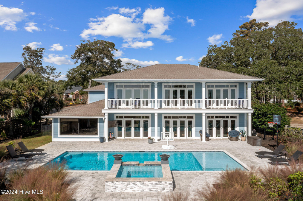 220 Shoreline Dr Sunset Beach, NC 28468