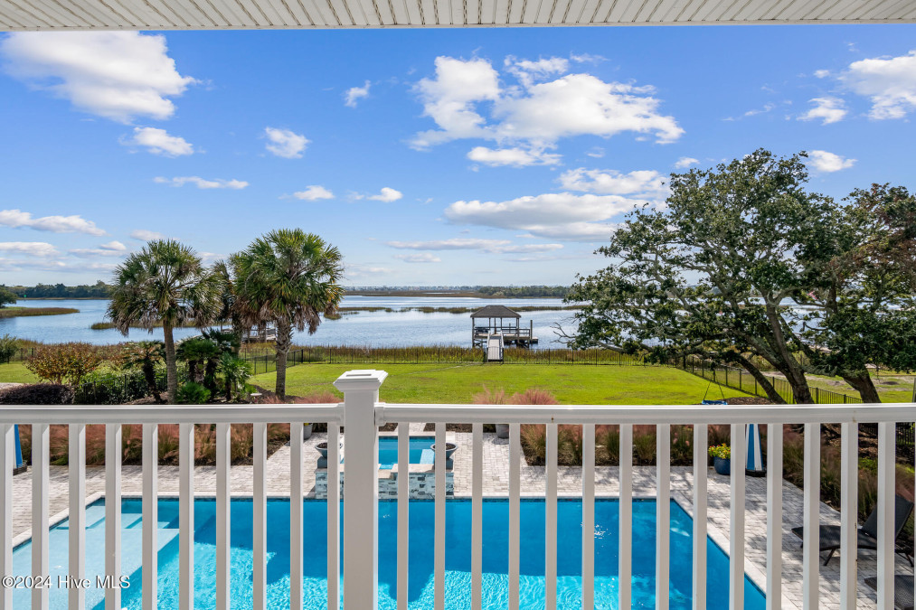 220 Shoreline Dr Sunset Beach, NC 28468