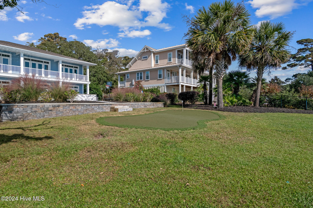 220 Shoreline Dr Sunset Beach, NC 28468