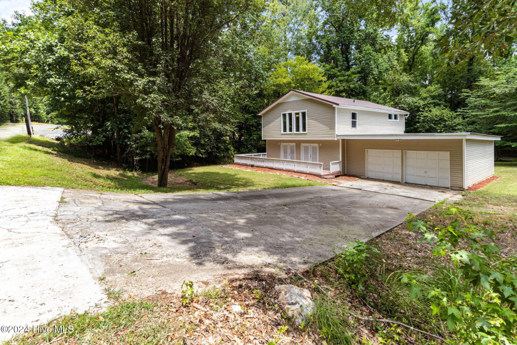 349 Newport Dr Mount Gilead, NC 27306