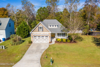 126 Creeks Edge Dr Sneads Ferry, NC 28460