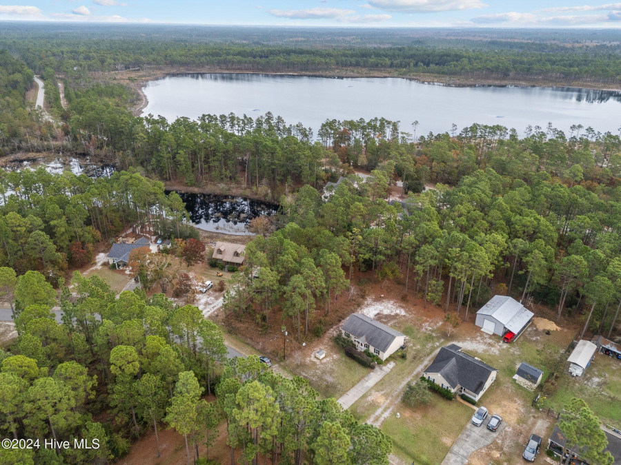 196 Oakdale Dr Southport, NC 28461