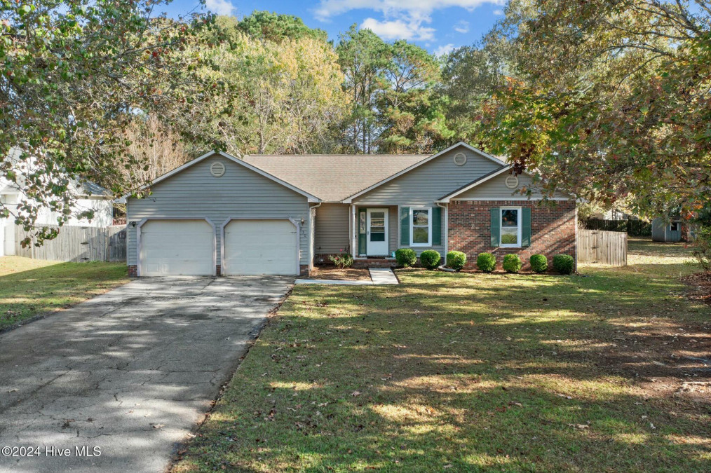 230 Baytree Dr Jacksonville, NC 28546