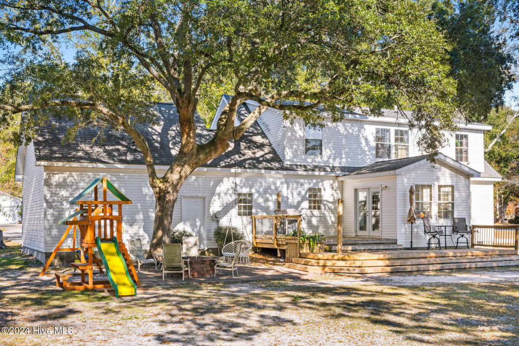 520 Great Oak Cir Sunset Beach, NC 28468