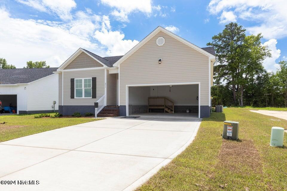 301 Theriault Dr Jacksonville, NC 28540