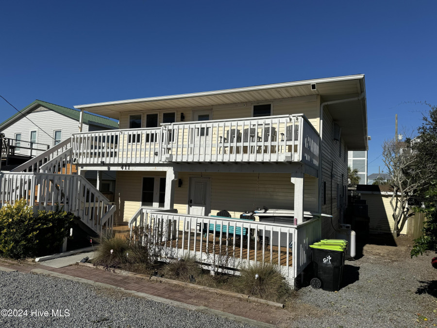 411 Shore Dr Surf City, NC 28445