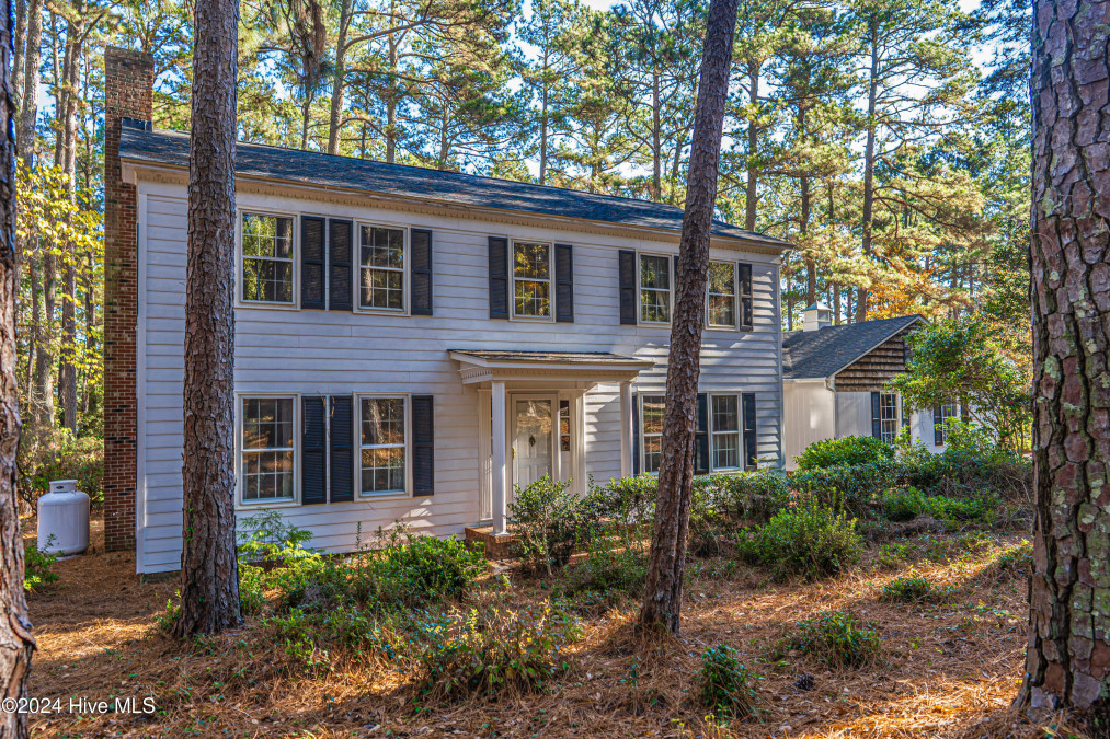 102 James Creek Rd Southern Pines, NC 28387