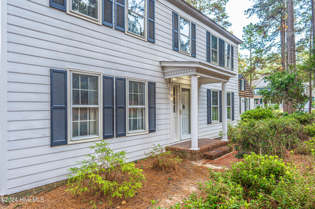 102 James Creek Rd Southern Pines, NC 28387