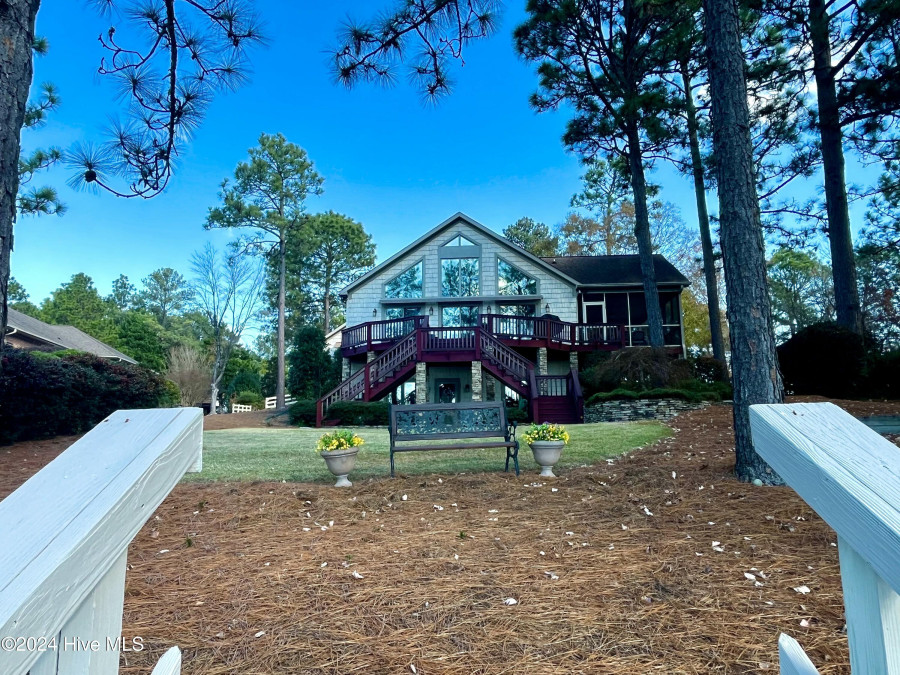 135 Lake Shore Dr Pinehurst, NC 28374