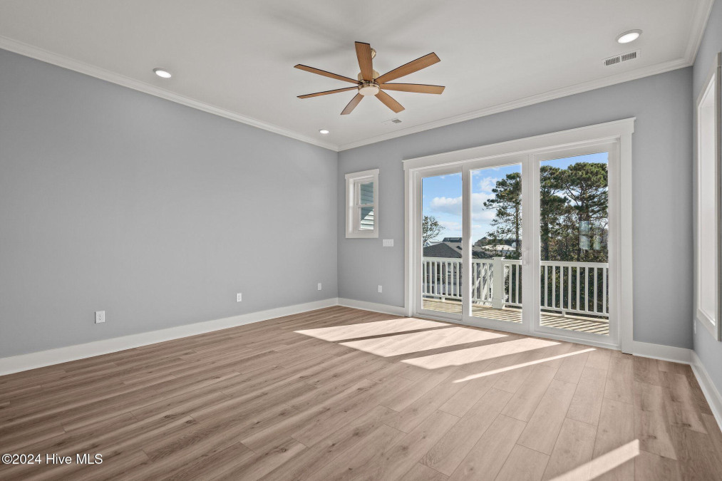 1208 Mackerel Ln Carolina Beach, NC 28428