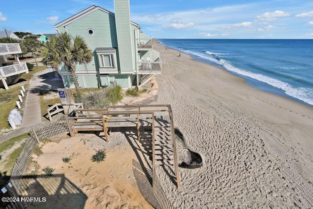 1702 Sand Dollar Ct Kure Beach, NC 28449