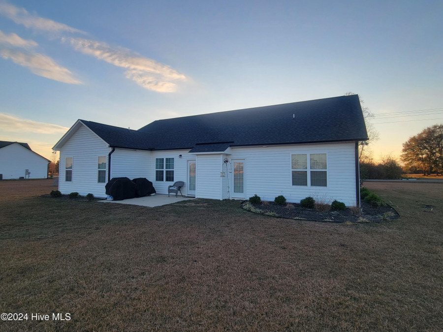 366 Delmore Rd Autryville, NC 28318