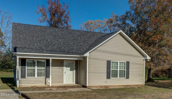 475 1st St Spring Hope, NC 27882