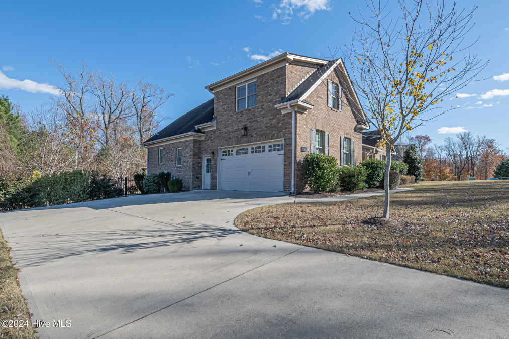 115 Golf View Dr Greenville, NC 27834