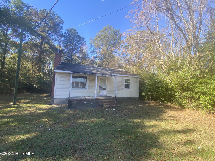 218 Main St Princeville, NC 27886