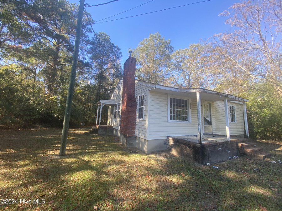 218 Main St Princeville, NC 27886