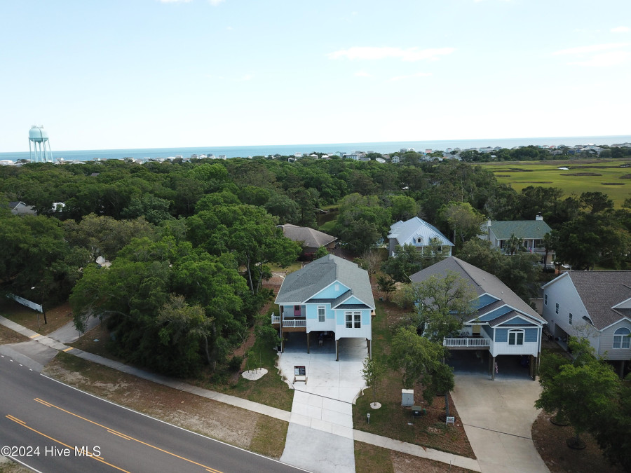 2705 Oak Island Dr Oak Island, NC 28465