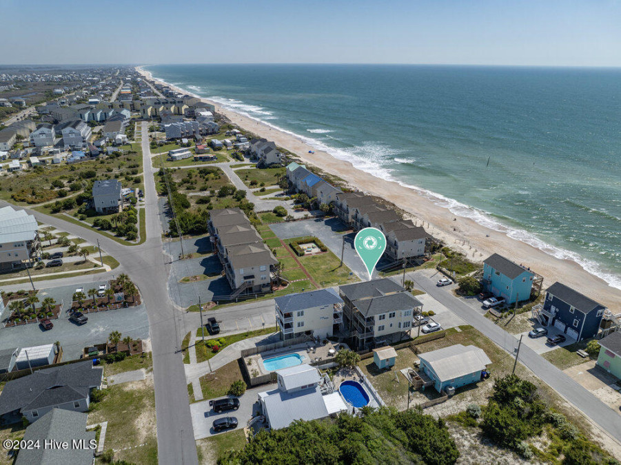 621 Shore Dr Surf City, NC 28445