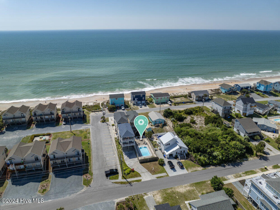 621 Shore Dr Surf City, NC 28445